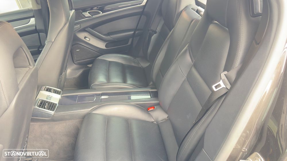 Porsche Panamera - 28