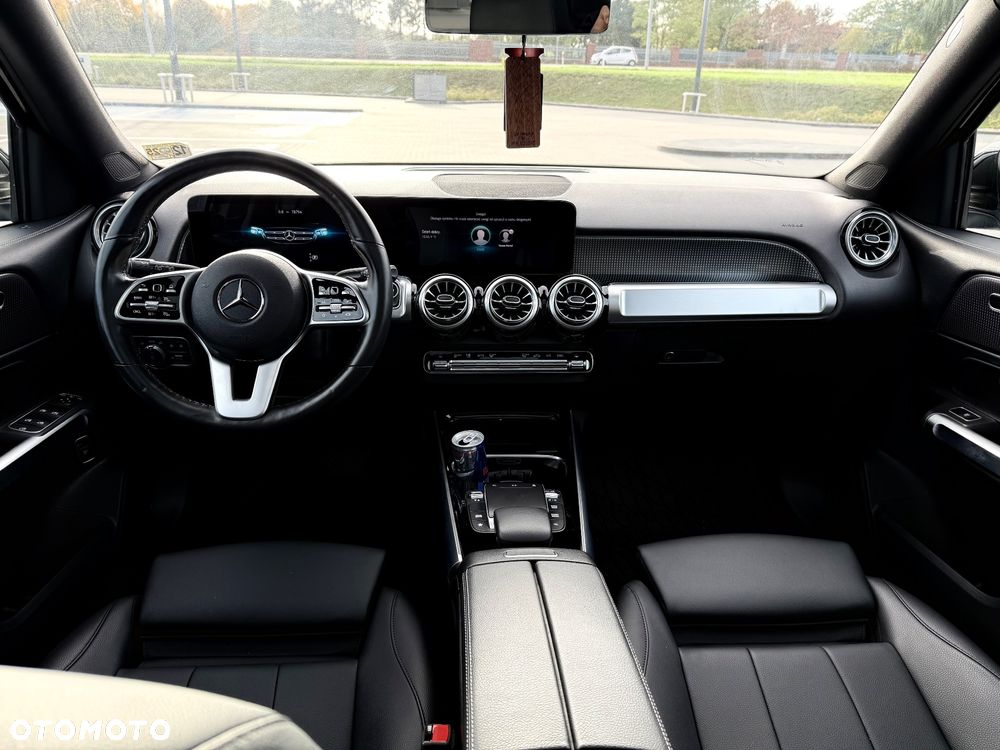 Mercedes-Benz GLB - 17
