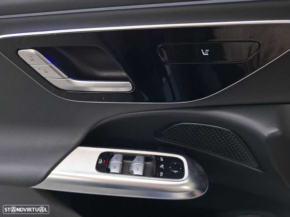 Mercedes-Benz E 300 e Station - 18