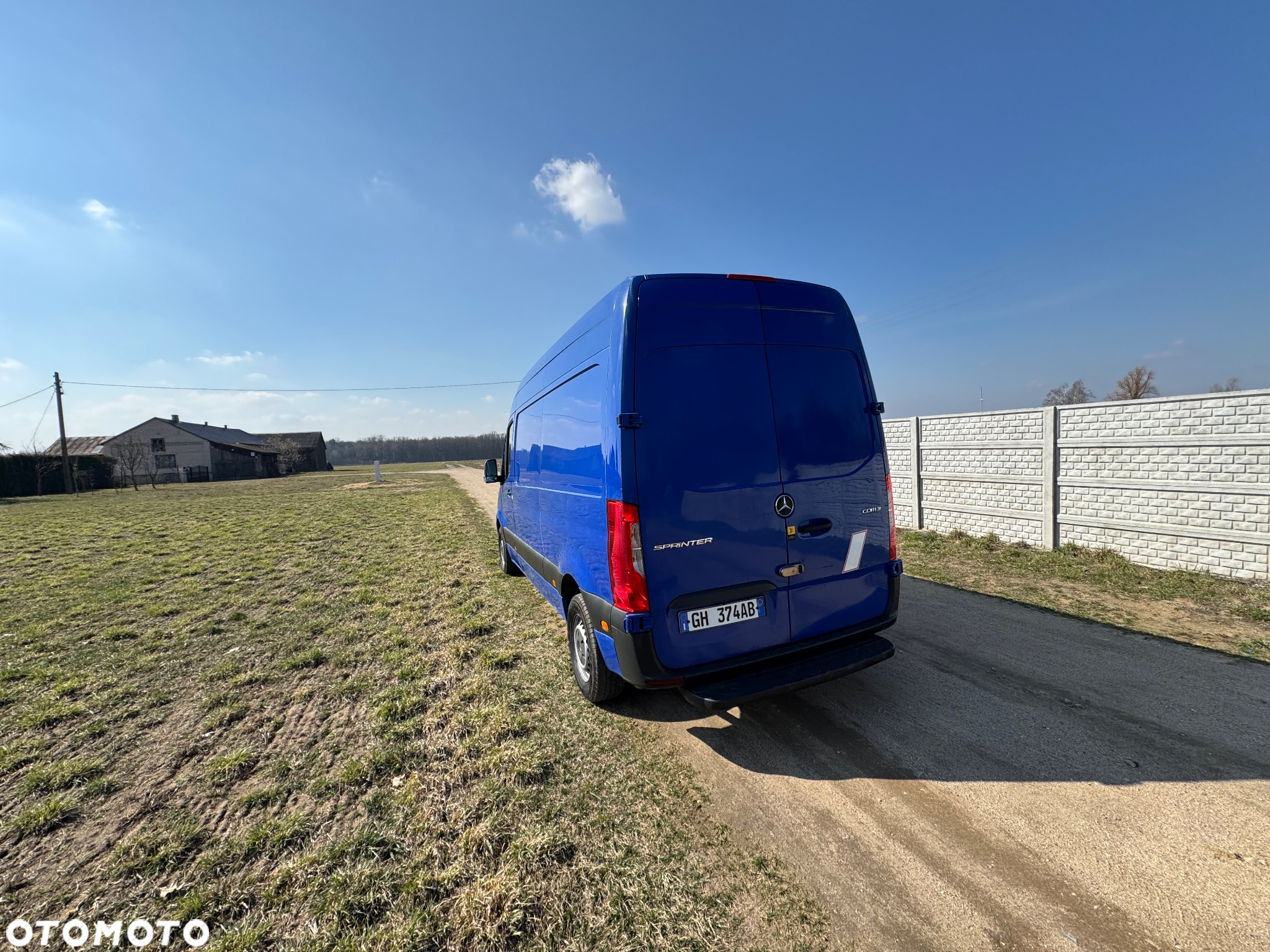 Mercedes-Benz Sprinter - 9