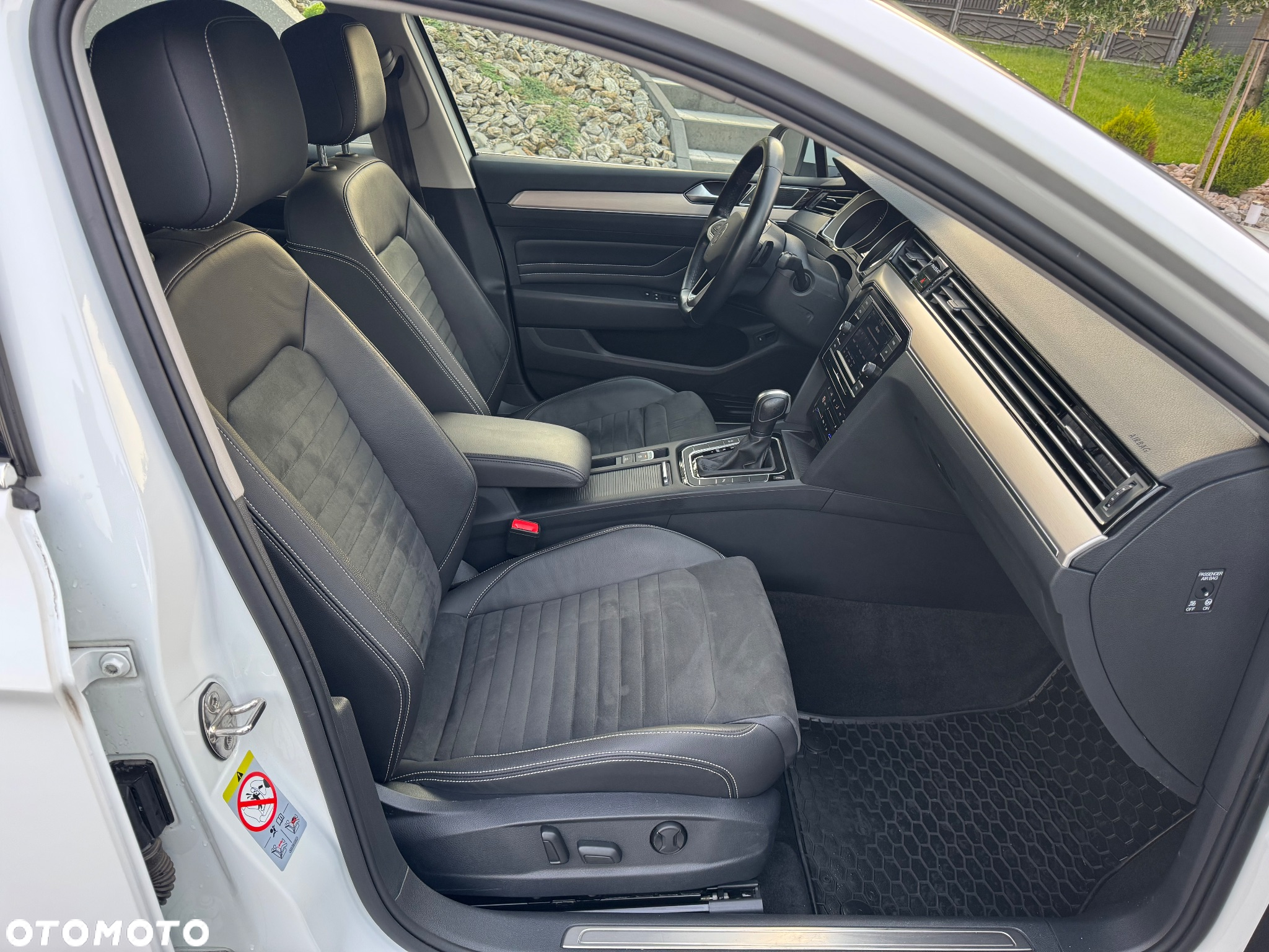 Volkswagen Passat 2.0 TSI Elegance DSG - 28