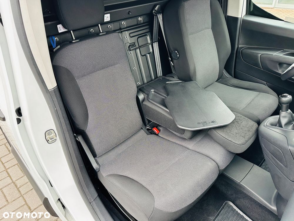 Toyota Proace City 1.5 D-4D  2,3t Active - 22