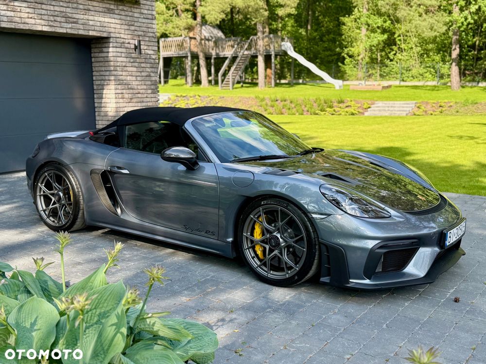Porsche 718 Spyder - 4