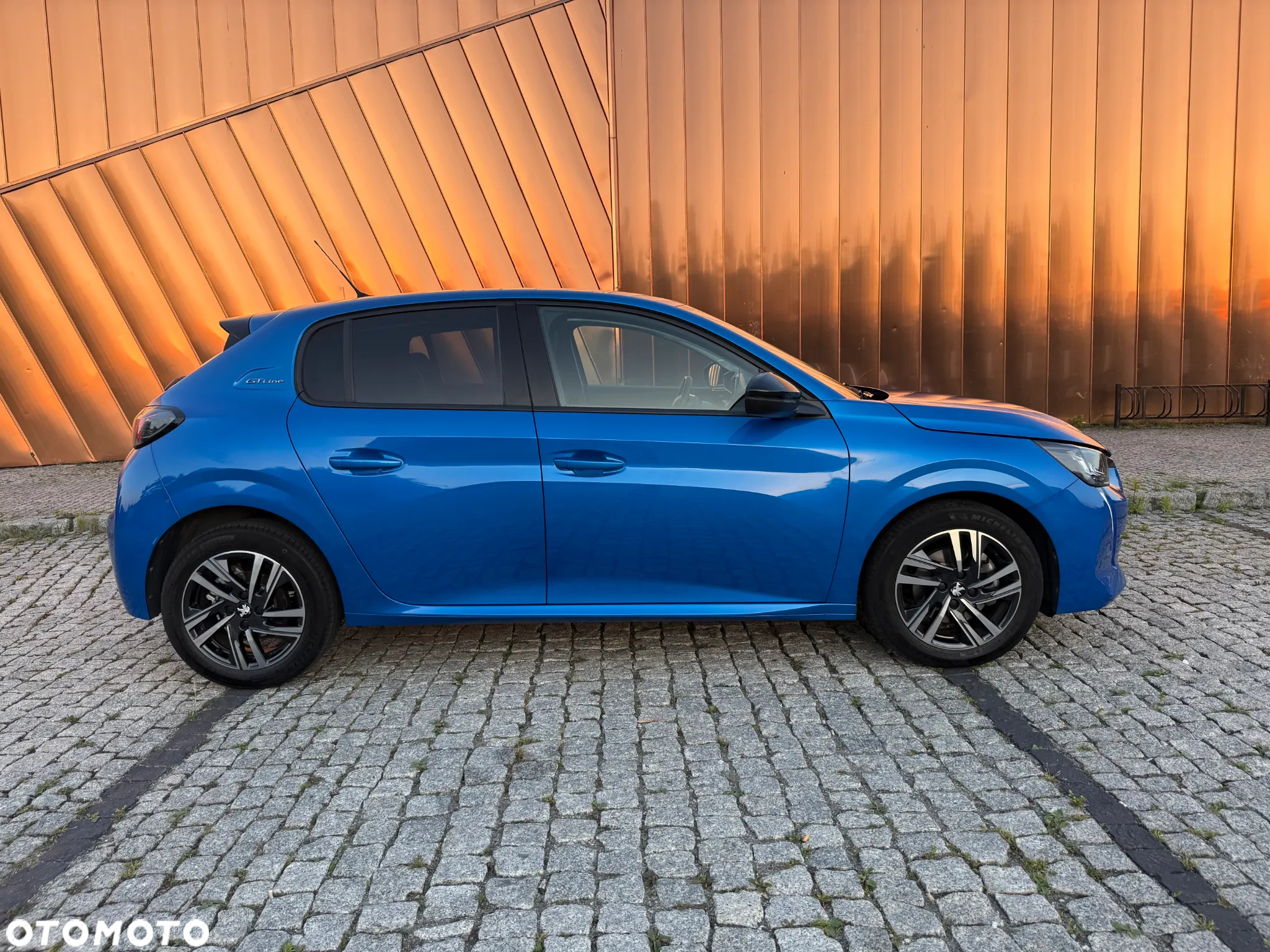 Peugeot 208 - 2