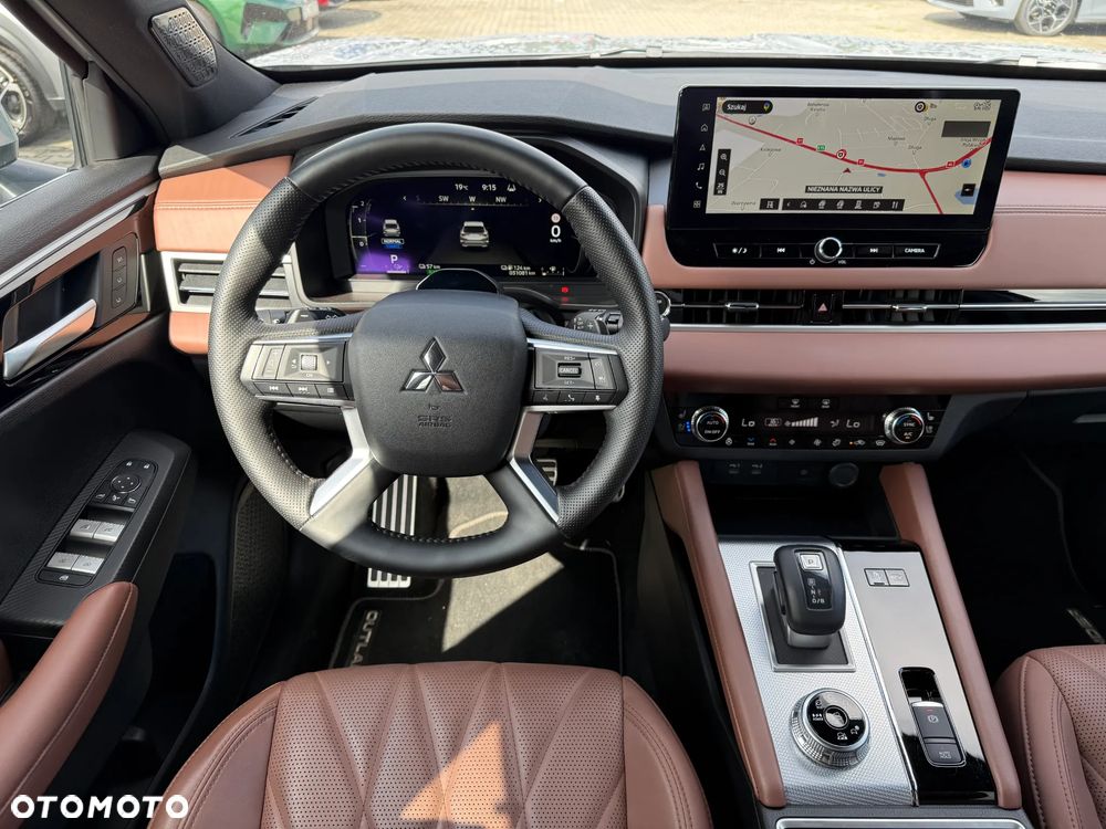 Mitsubishi Outlander Instyle Plus - 6