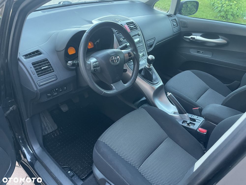Toyota Auris 1.6 Life - 17