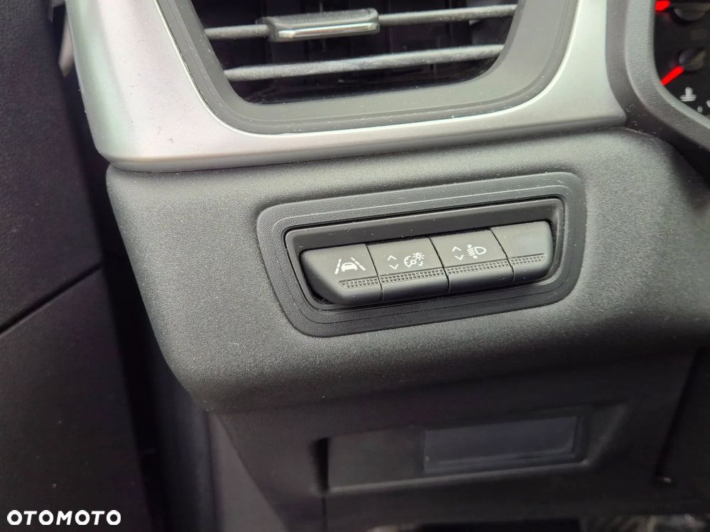 Renault Captur BLUE dCi 115 EDC BUSINESS EDITION - 13