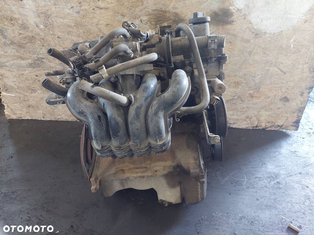 SILNIK BENZYNOWY TOYOTA YARIS I LIFT 1.0 16V 1SZ-FE - 1
