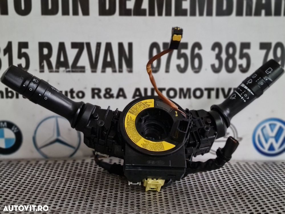 Ansamblu Banda Spira Spirala Volan Airbag Bloc Lumini Maneta Stergatoare Hyundai IX35 An 2009-2010-2011-2012-2013-2014-2015 Volan Stanga Dezmembrez Hyundai IX35 2.0 Benzina - 3