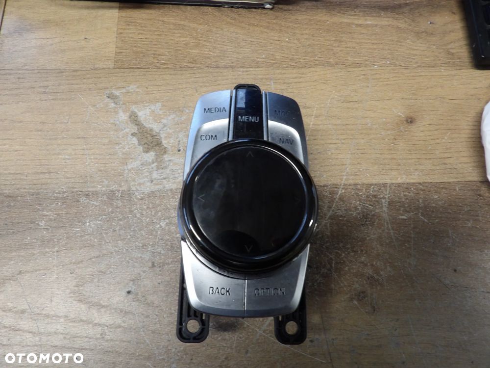 BMW - G11,G12 - IDRIVE - PRZEŁĄCZNIK MULTIMEDIA - 9117992 - 1