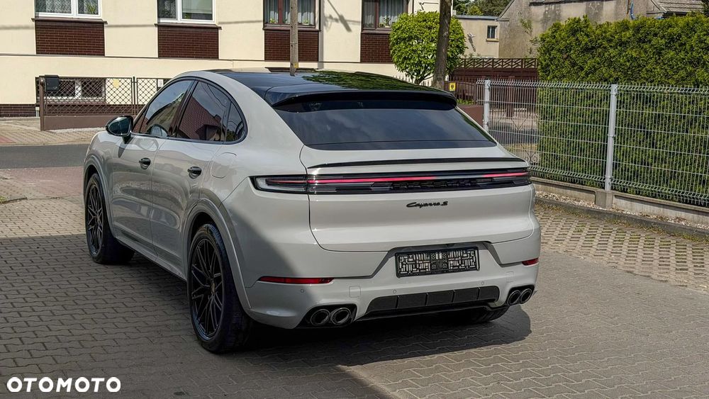 Porsche Cayenne - 5