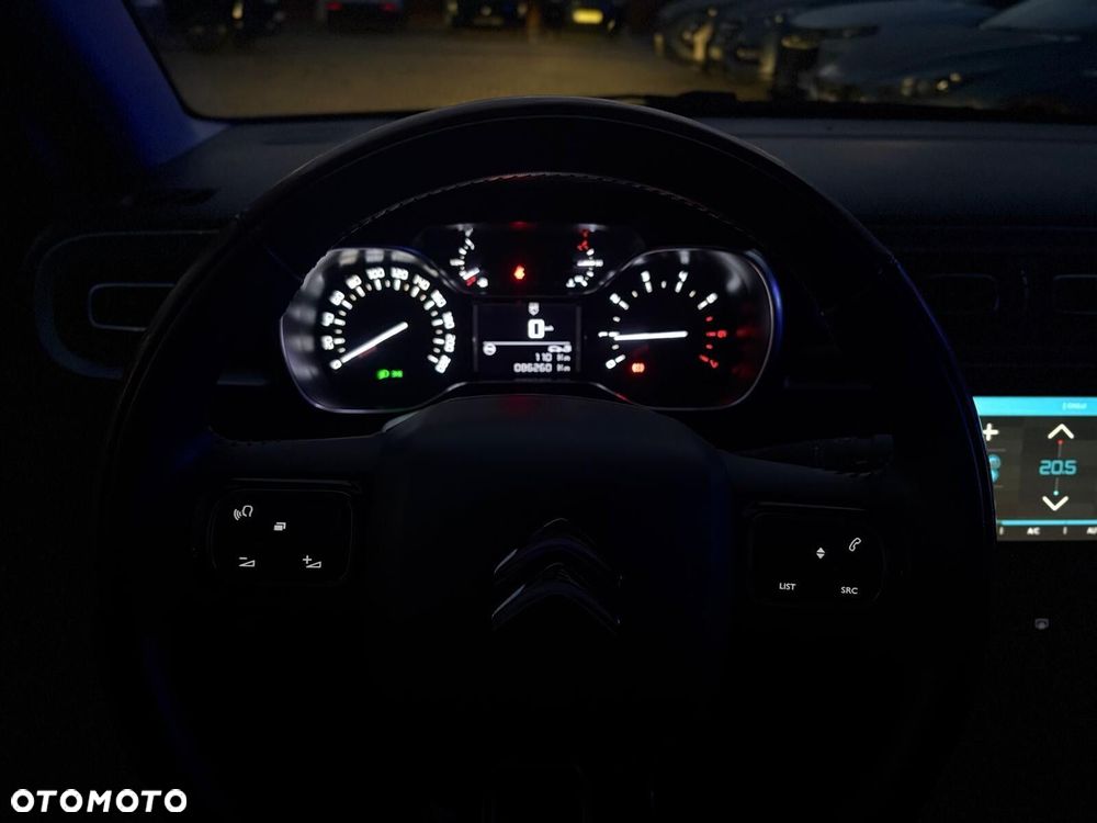 Citroën C3 1.2 PureTech Shine - 24