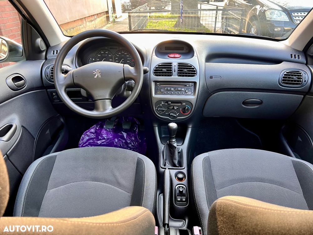 Peugeot 206 1.4E Starline - 7