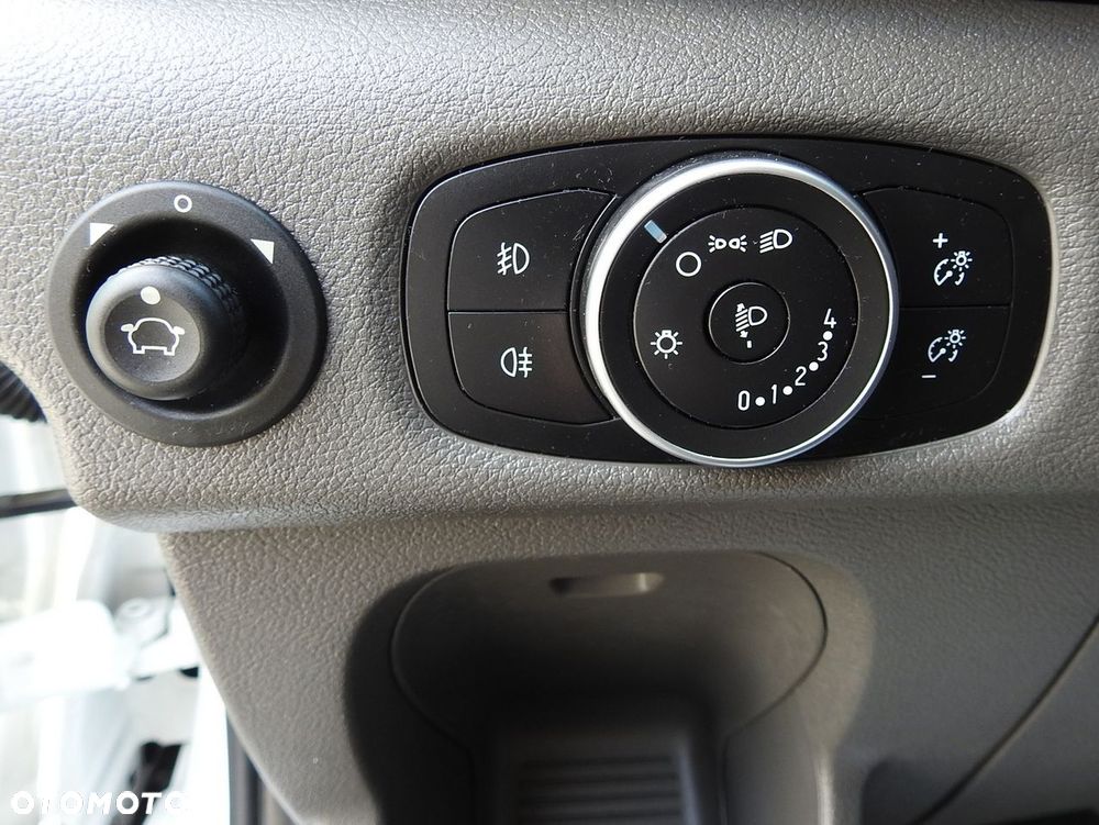 Ford TRANSIT CHŁODNIA KONTENER 0*C ZASILANIE 230V TEMPOMAT KLIMATYZACJA BLIŹNIACZE KOŁA  170KM - 34