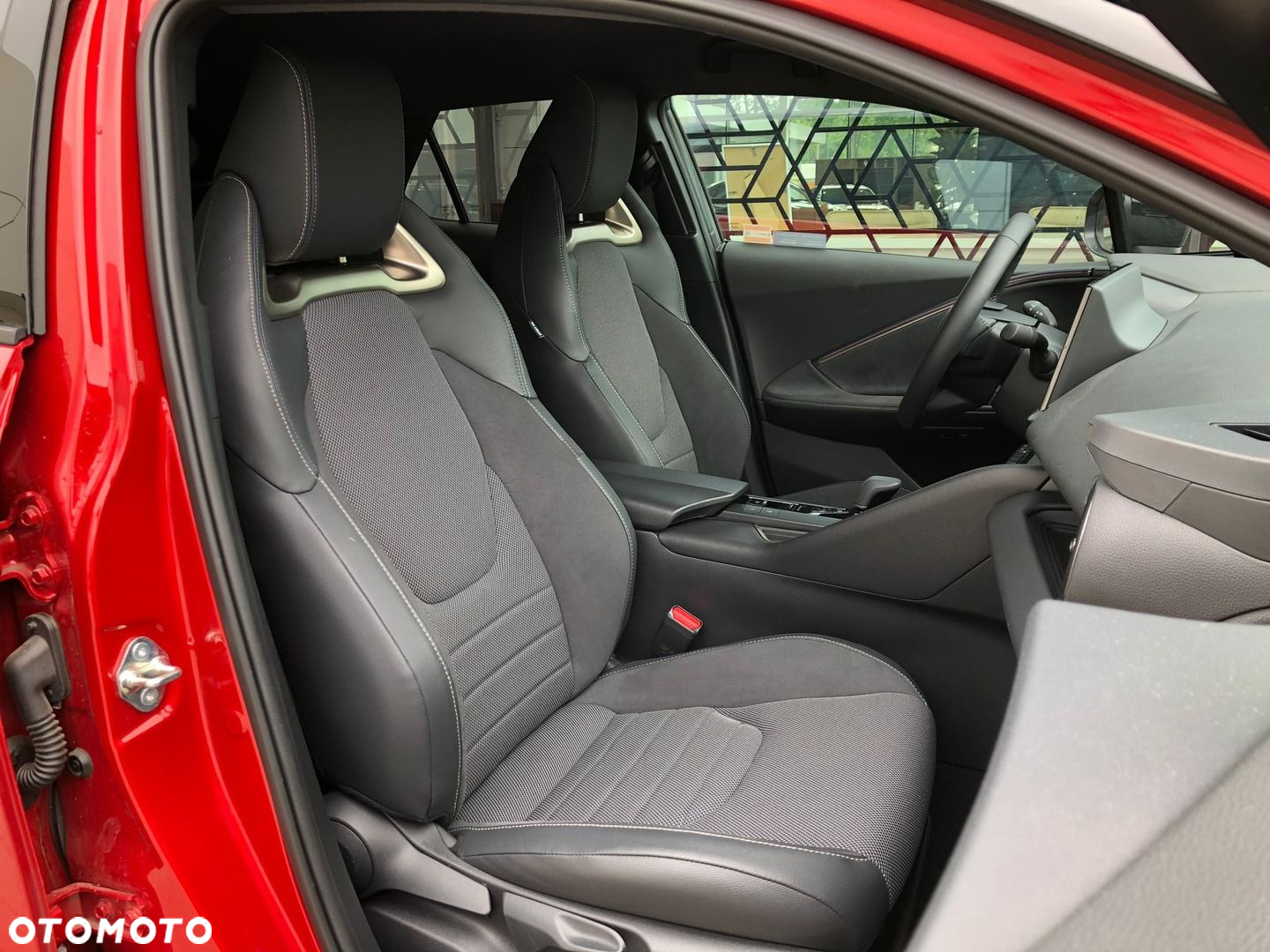 Toyota C-HR - 27