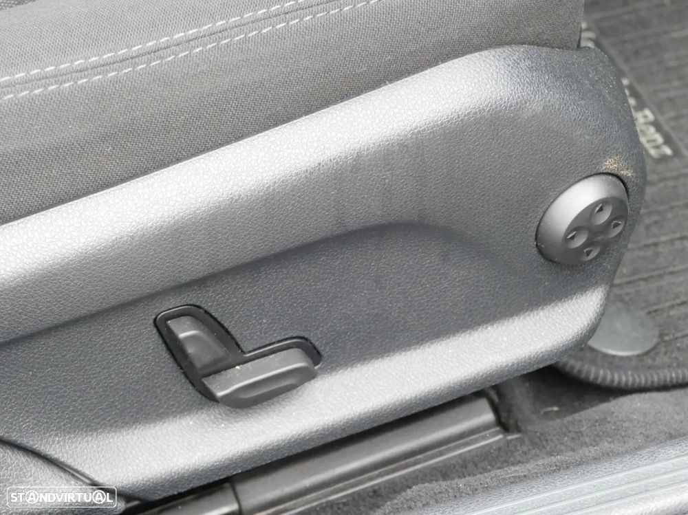 Mercedes-Benz C 300 de Avantgarde - 29