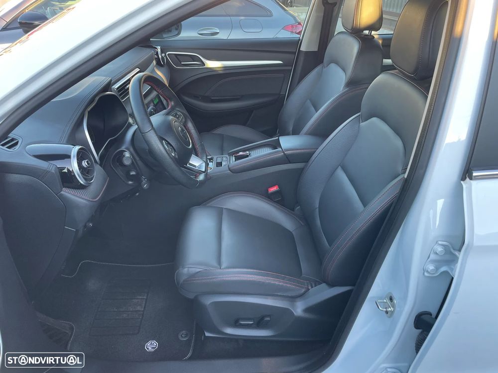 MG ZS Maximal Luxury - 22