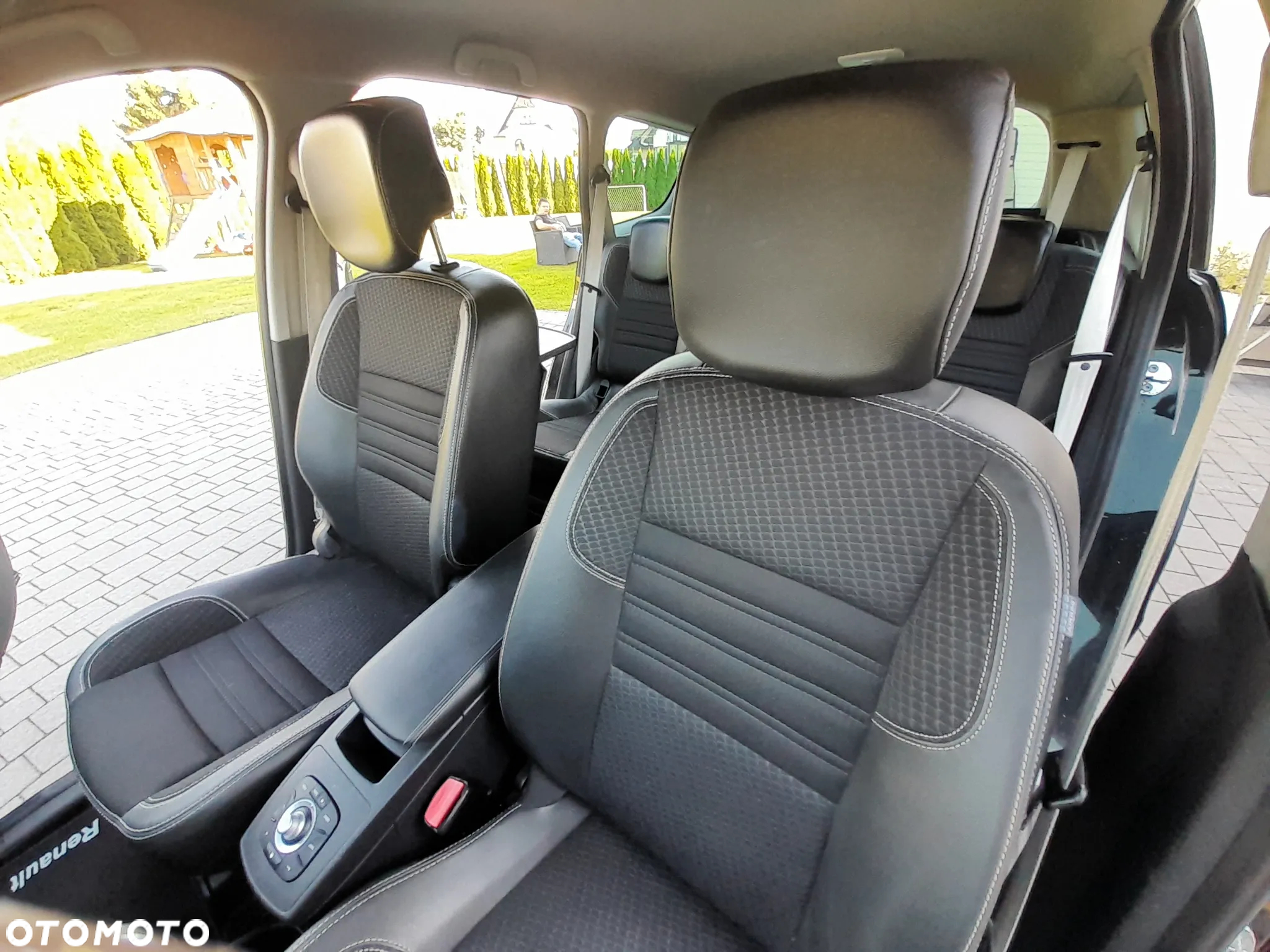 Renault Grand Scenic dCi 110 EDC Bose Edition - 15