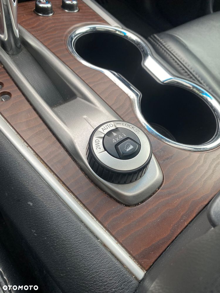 Nissan Pathfinder - 18