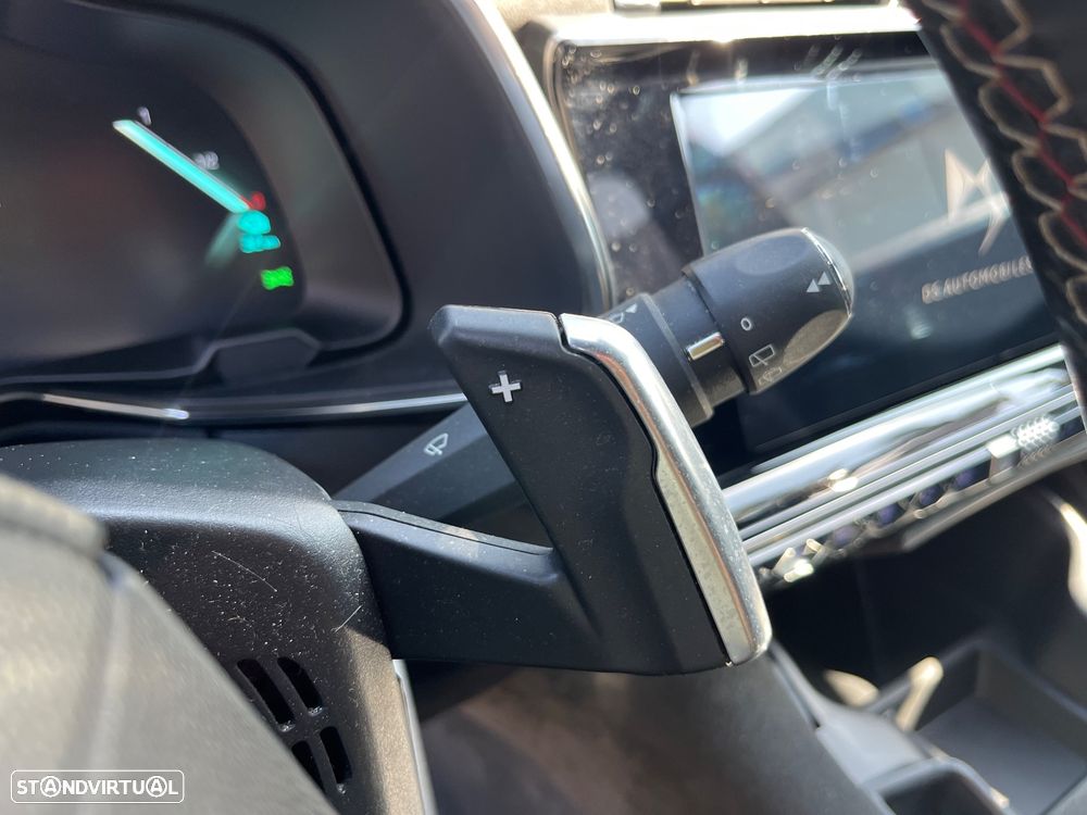 DS DS7 Crossback E-Tense Performance Line EAT8 - 32