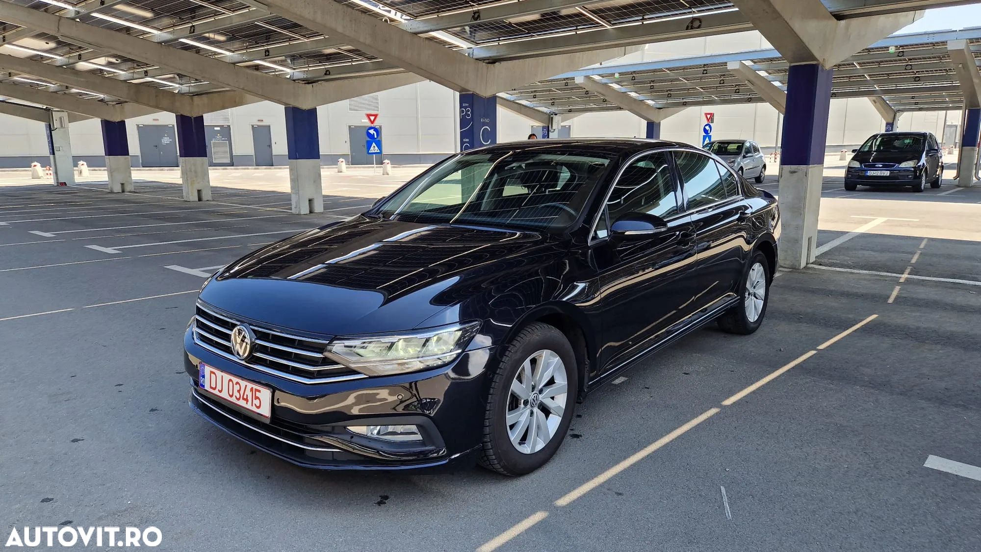 Volkswagen Passat Variant 1.6 TDI (BlueMotion Technology) DSG Comfortline - 1