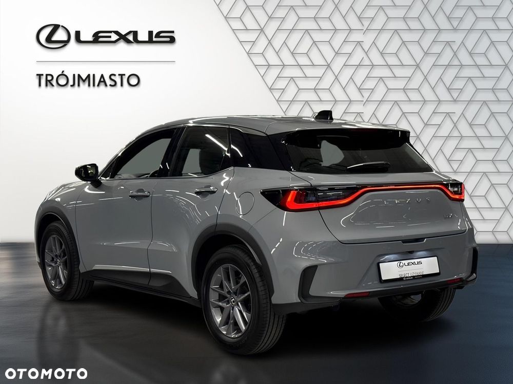 Lexus LBX 1.5 Hybrid - 8