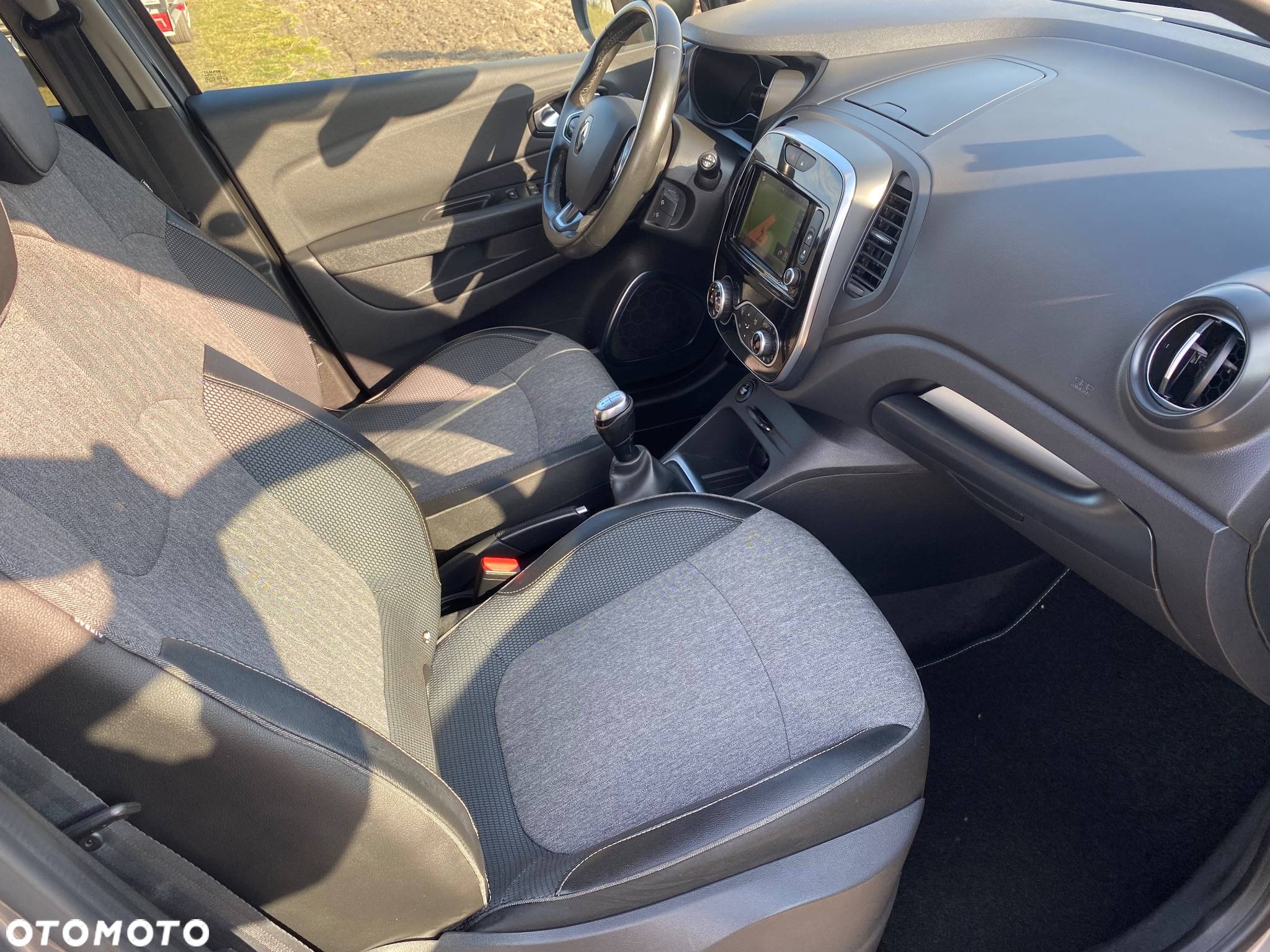Renault Captur 1.5 dCi Energy Intens - 18