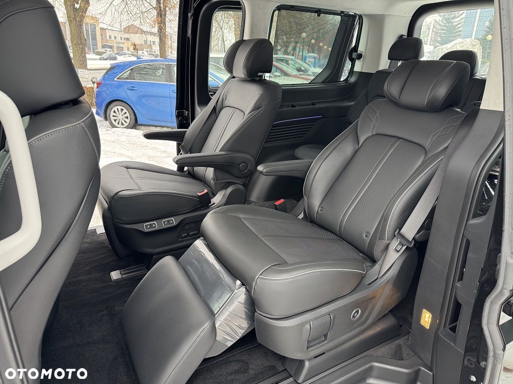 Hyundai Staria 1.6 T-GDI HEV Luxury - 14