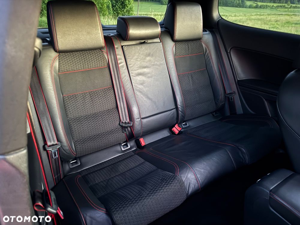 Volkswagen Golf 2.0 TSI GTI 35 - 26