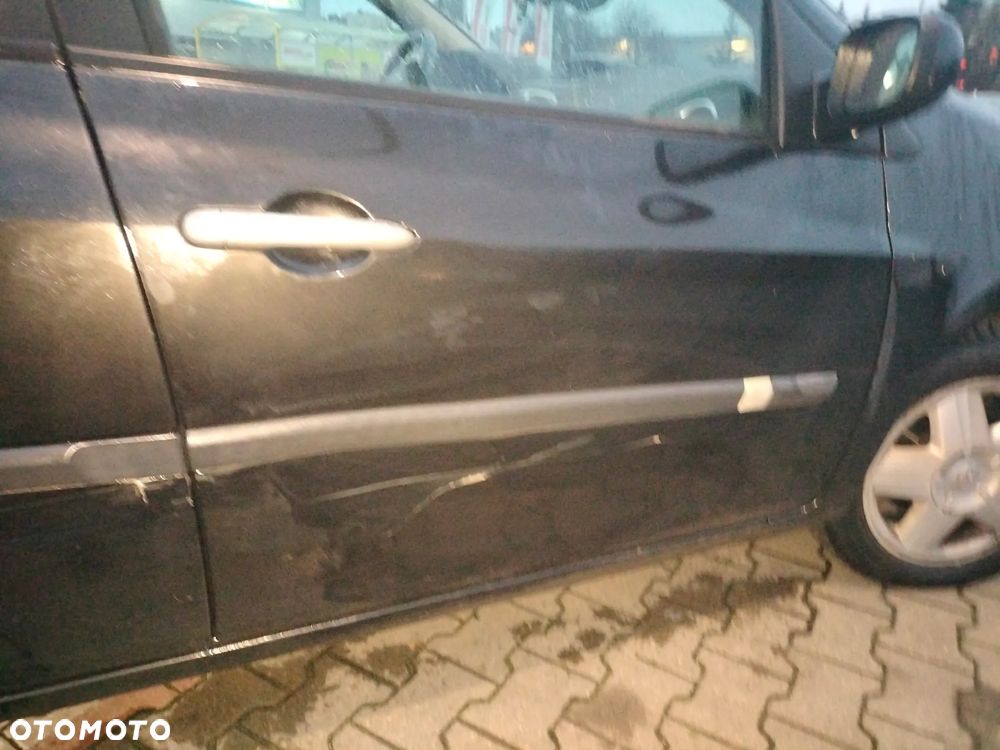 Renault Clio 1.2 16V 75 Dynamique - 8