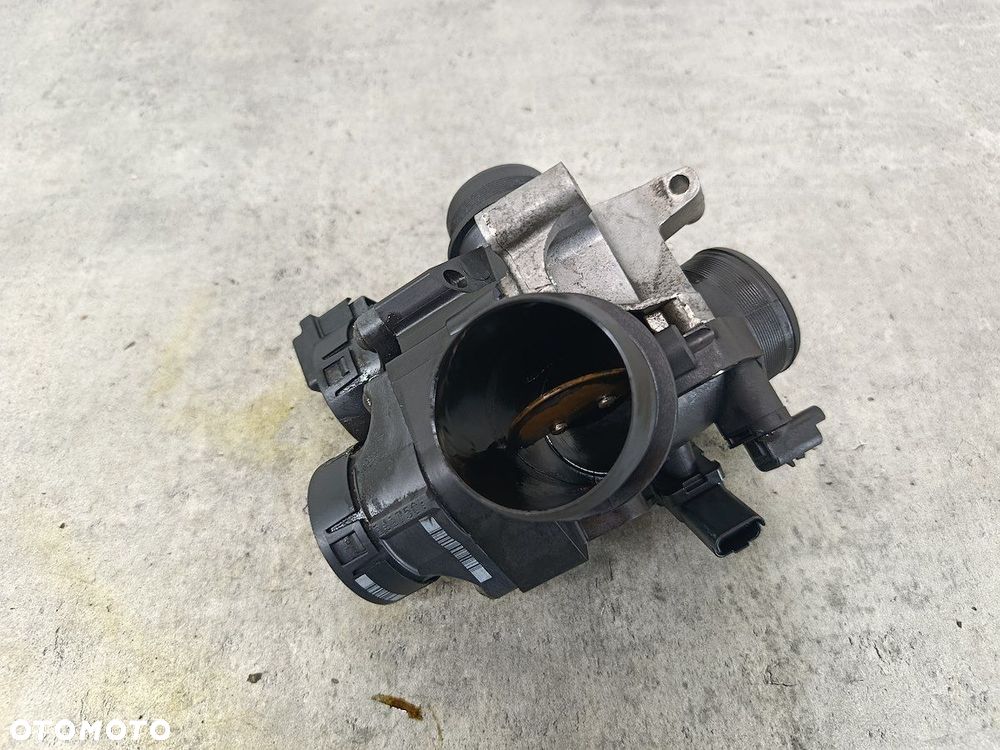 PRZEPUSTNICA VOLVO C30 9686487880 25352157 1.6 D - 3