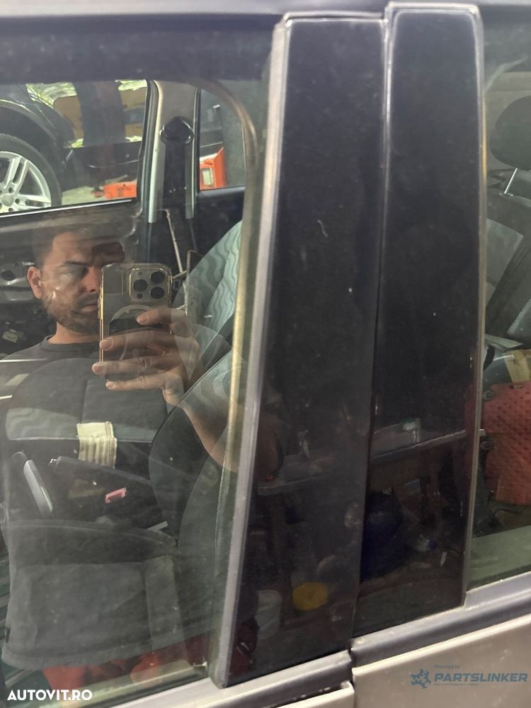 Bara ornamentala portiera fata stanga SKODA FABIA II 542 2006 - 2014 1.2 1.2 BBM, CHFA - 2