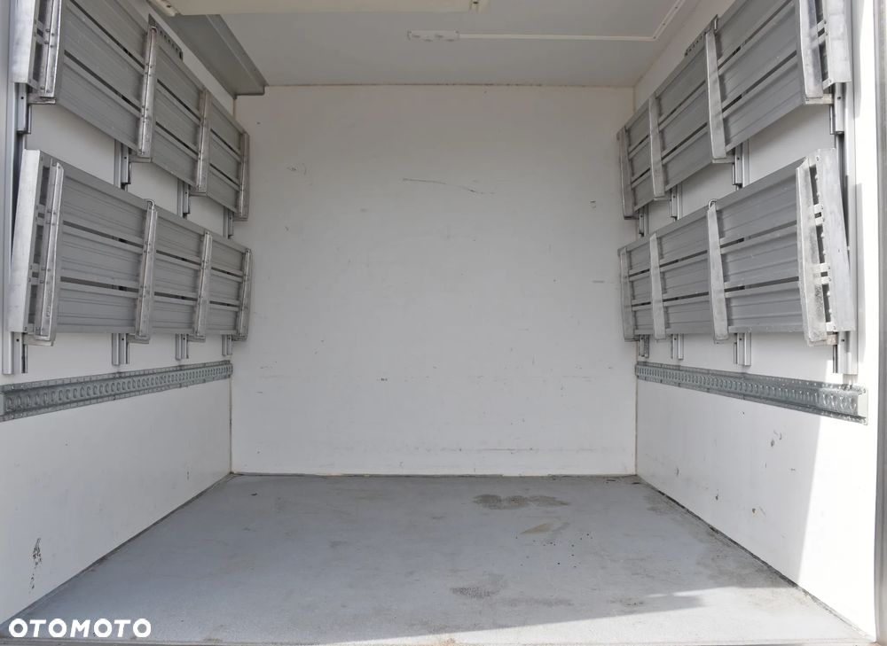 Iveco DAILY 35S13 * CHŁODNIA/IZOTERMA 2,00 m * STAN BDB - 11