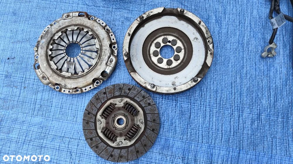 SKRZYNIA BIEGÓW MANUALNA MANUAL KOMPLETNA PRZEKŁADKA AUTOMAT SPRZĘGŁO PEDAŁY PÓŁOŚ LEWA PRAWA INSTALACJA WIĄZKA ROZRUSZNIK LEWAREK WYBIERAK A1693603800 A1694403805 A0212509101 A1693600309 A1692906501 0051512101 MERCEDES A-KLASA W169 LIFT 1.5 BENZYNA - 16