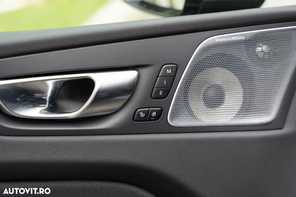 Volvo XC 60 B5 D AWD Geartronic RDesign - 22