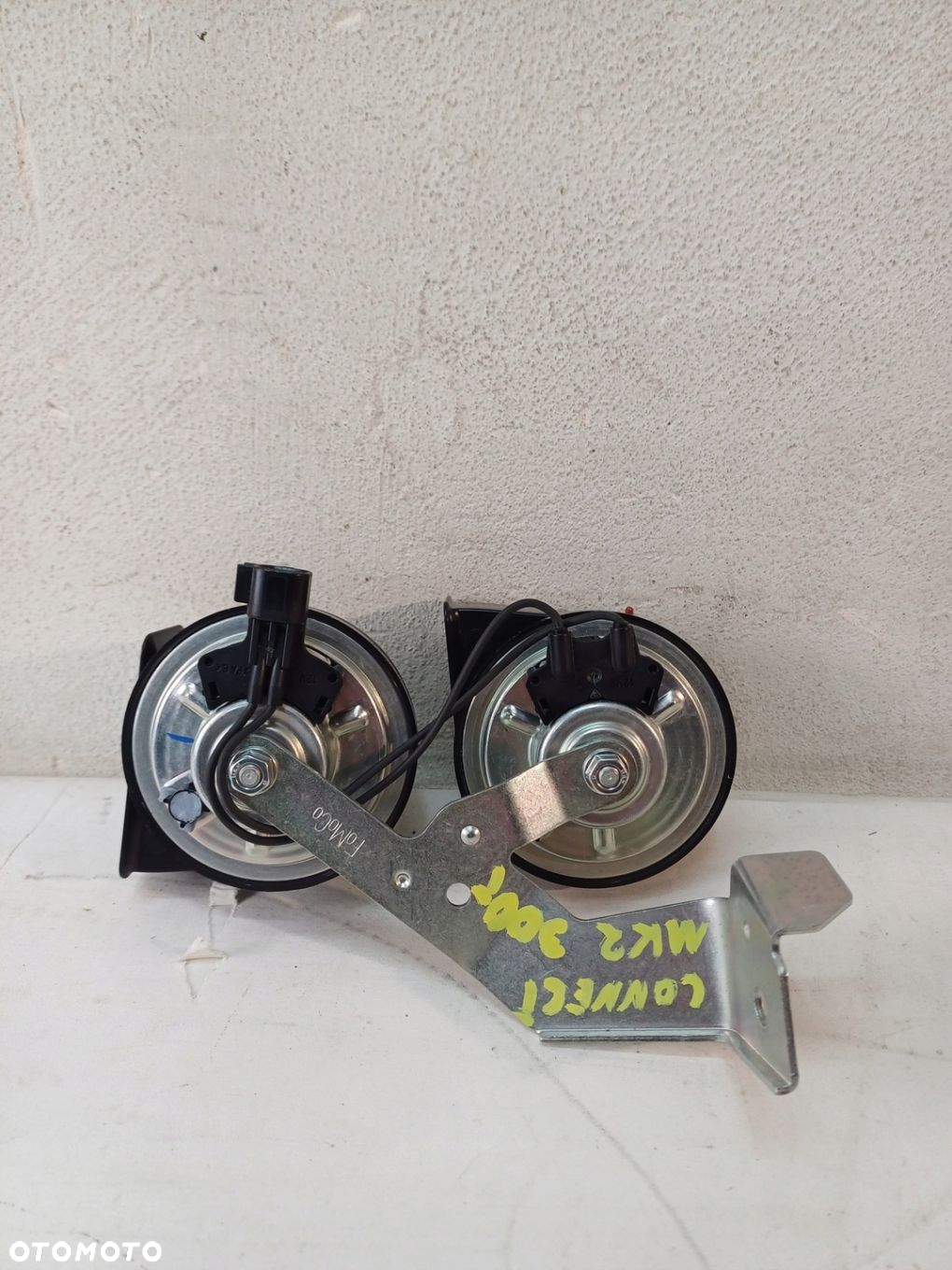 KLAKSON TRĄBKA SYGNAŁ DZWIĘKOWY FORD CONNECT MK II 2 12- - 8
