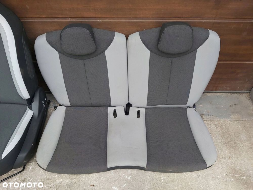 Toyota AYGO II fotel fotele kanapa lewy prawy tył - 5