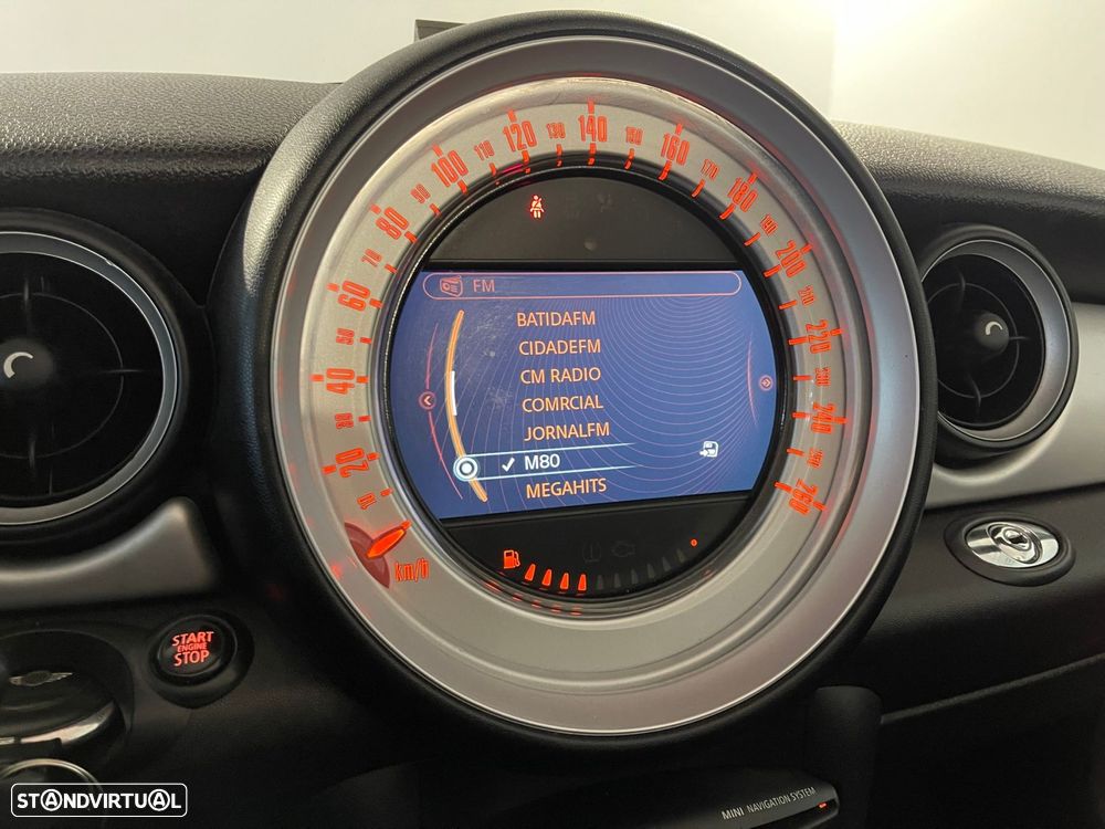 MINI Cabrio Cooper D - 26