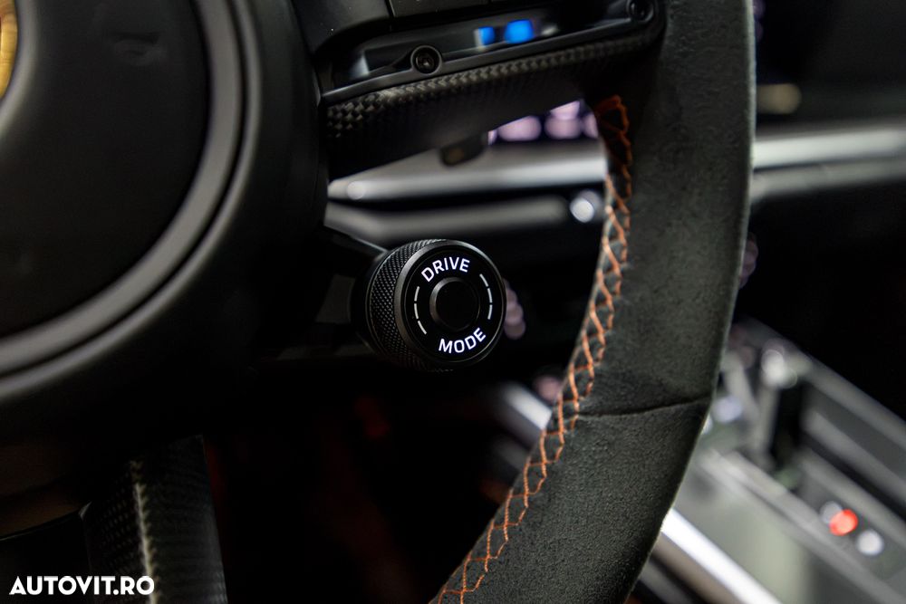 Porsche 911 Carrera S PDK - 35