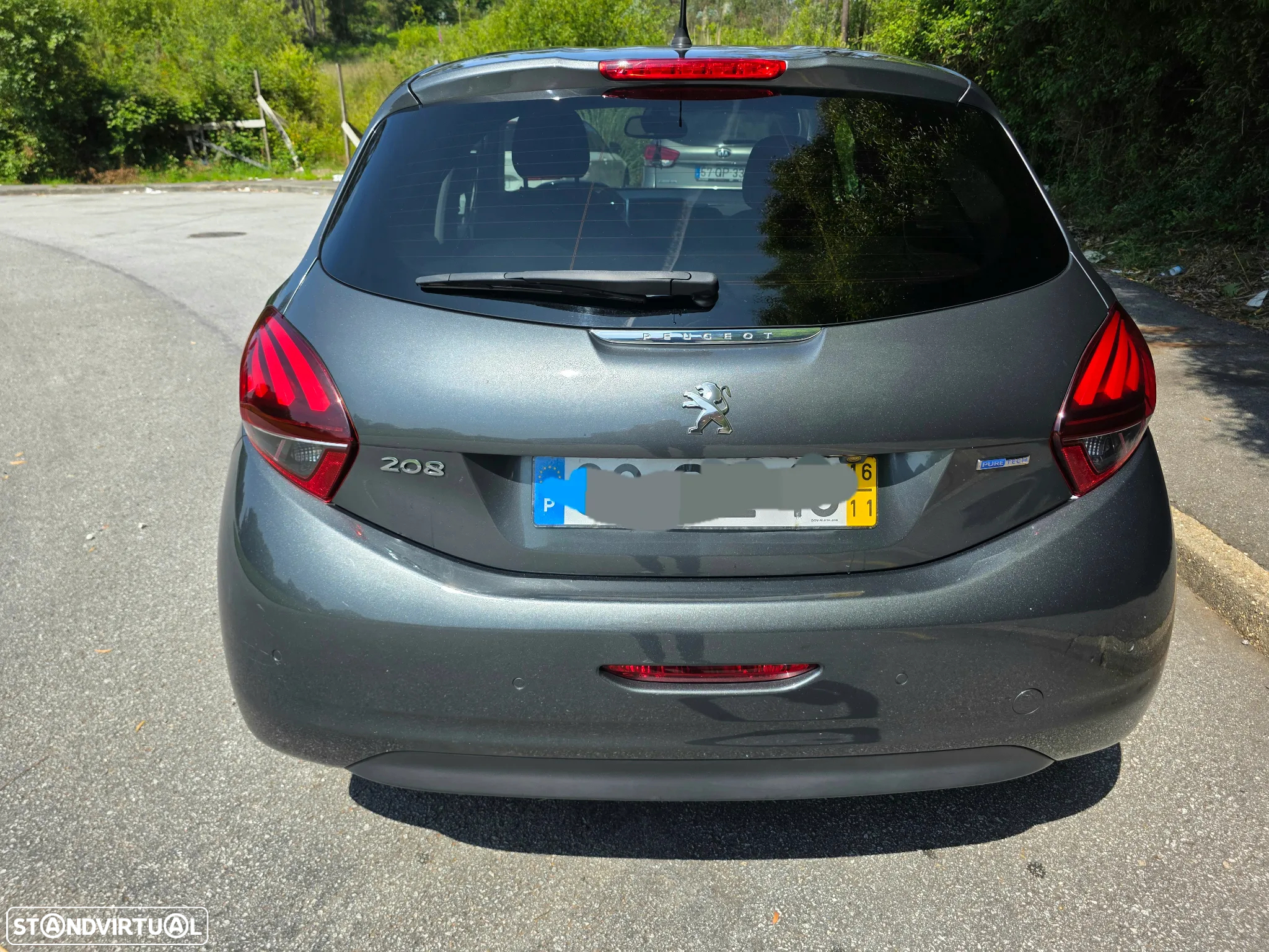 Peugeot 208 - 4