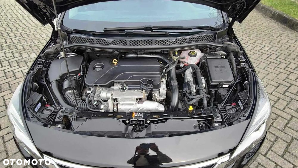 Opel Astra V 1.4 T Elite - 11