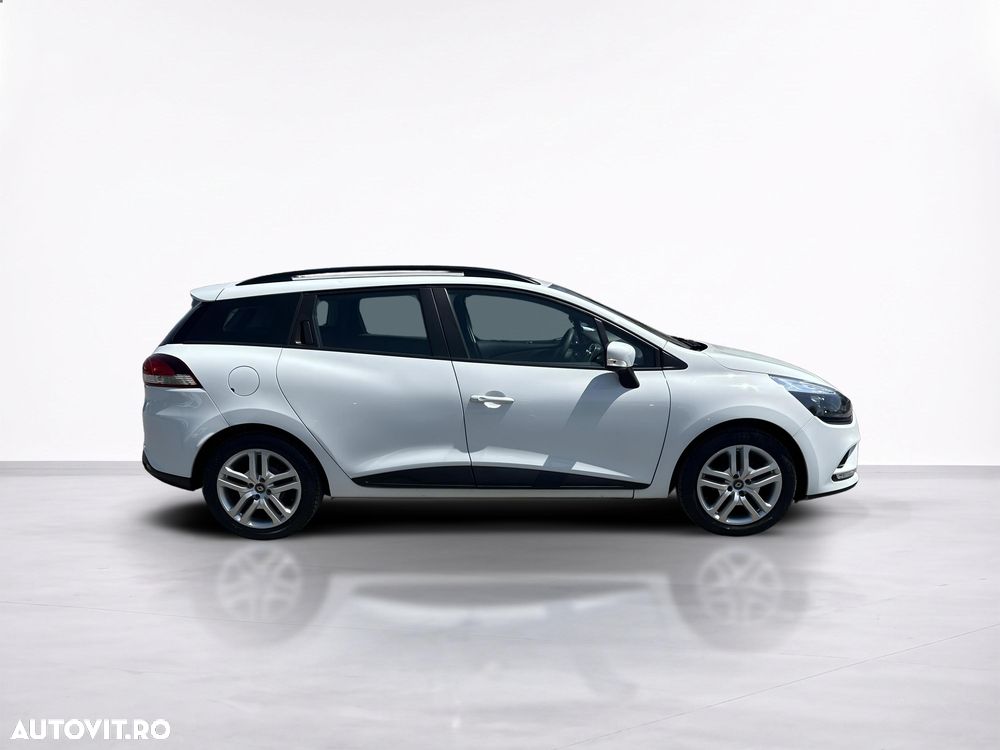 Renault Clio - 7