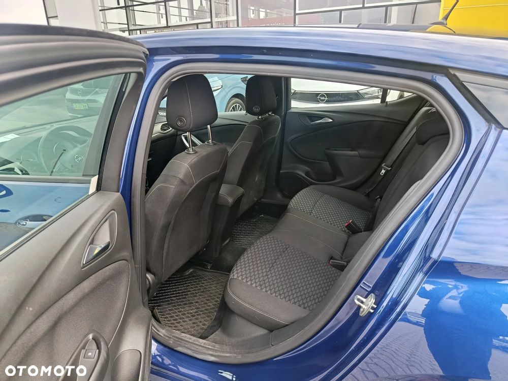 Opel Astra 1.2 T Edition S&S - 6