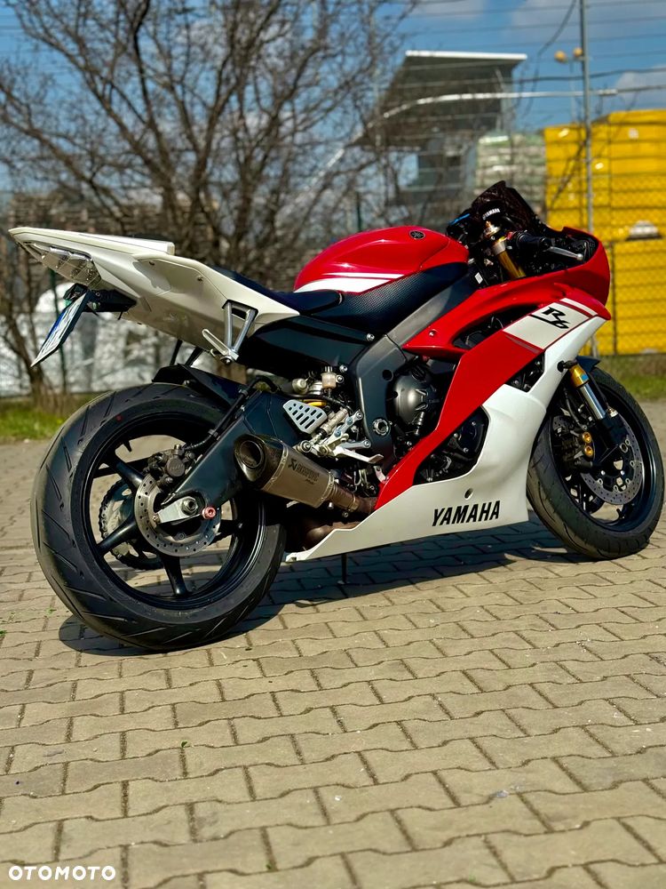 Yamaha R6 - 5