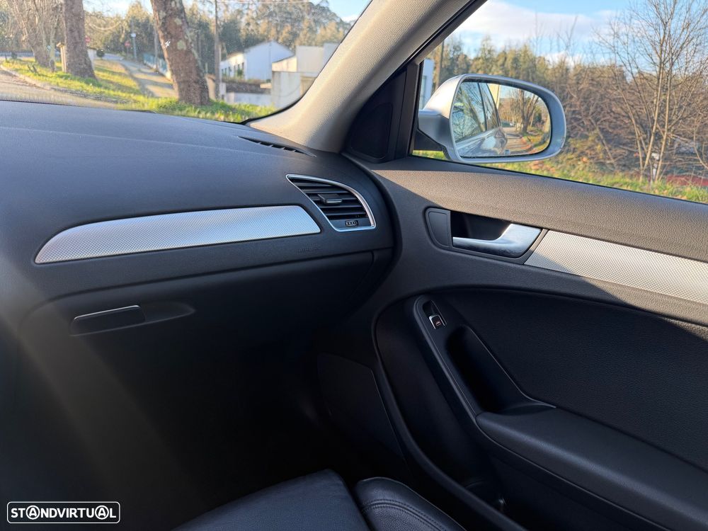 Audi A4 Avant 2.0 TDI Multitronic S-line - 26