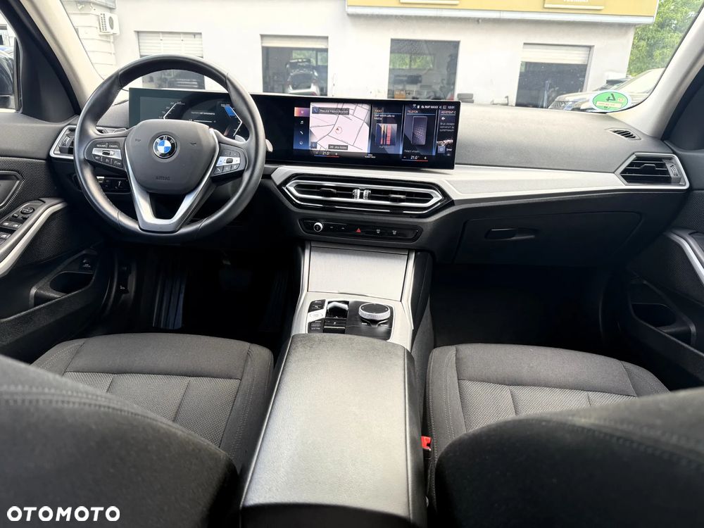 BMW Seria 3 320d xDrive MHEV Sport Line - 11