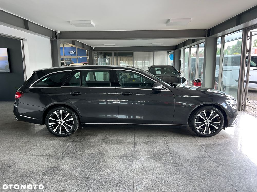 Mercedes-Benz Klasa E 200 Exclusive - 18