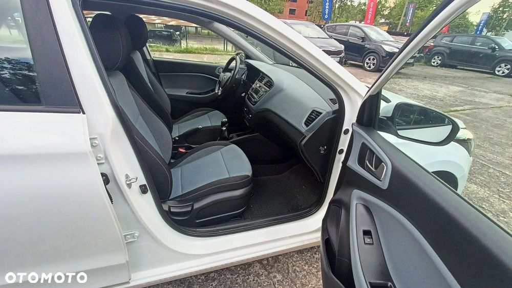 Hyundai i20 1.2 Classic Plus - 32