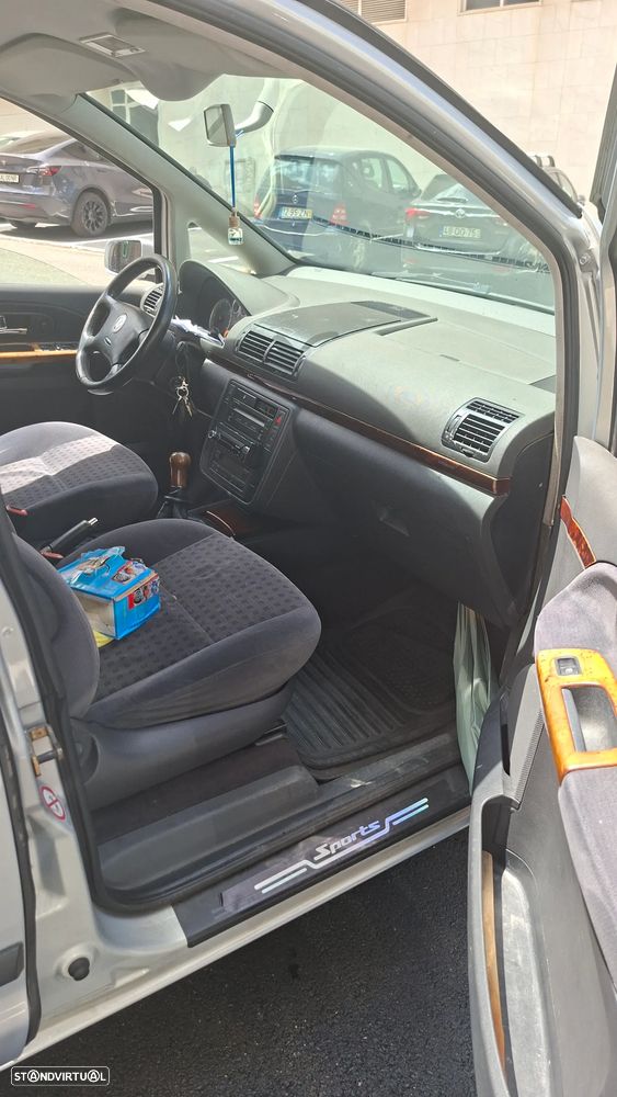VW Sharan 1.9 TDi Confortline Tip - 10