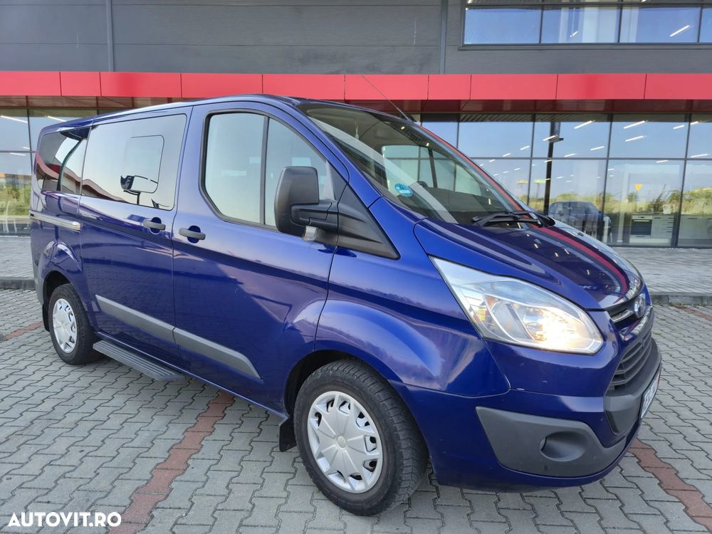 Ford Tourneo Custom - 2